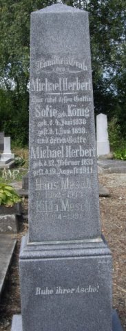 Herbert Michael 1833-1911 Koenig Sofia 1838-1898 Grabstein